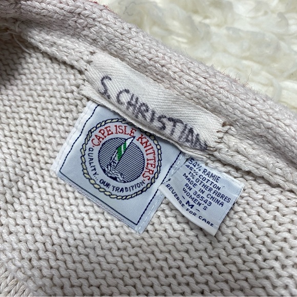 VINTAGE CAPE ISLE KNITTERS CHRISTMAS TREE CANDY CANE RIBBON WHITE CARDIGAN - Picture 4 of 11